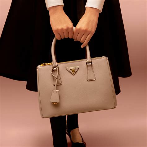 bolsas de prada para mujer.